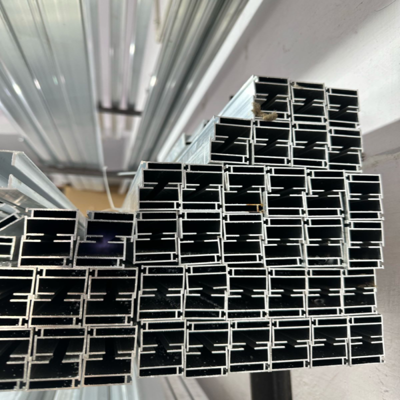 Aluminum Section Of Pleated Mesh