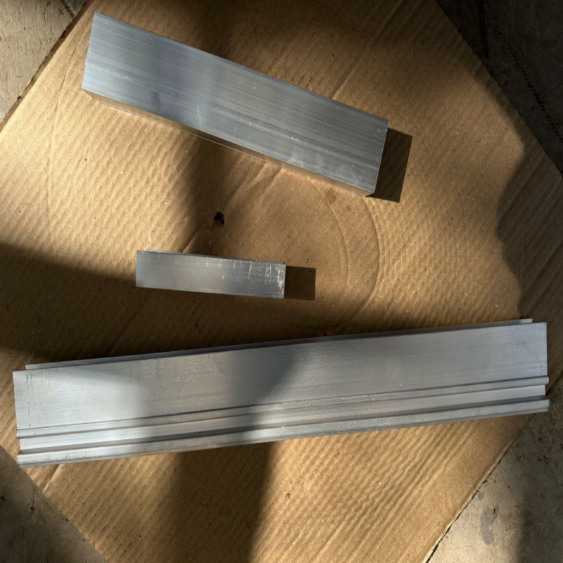 Aluminum Section Of Pleated Mesh